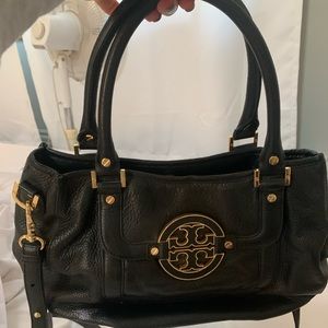 Beautiful black Tory Burch shoulder bag.